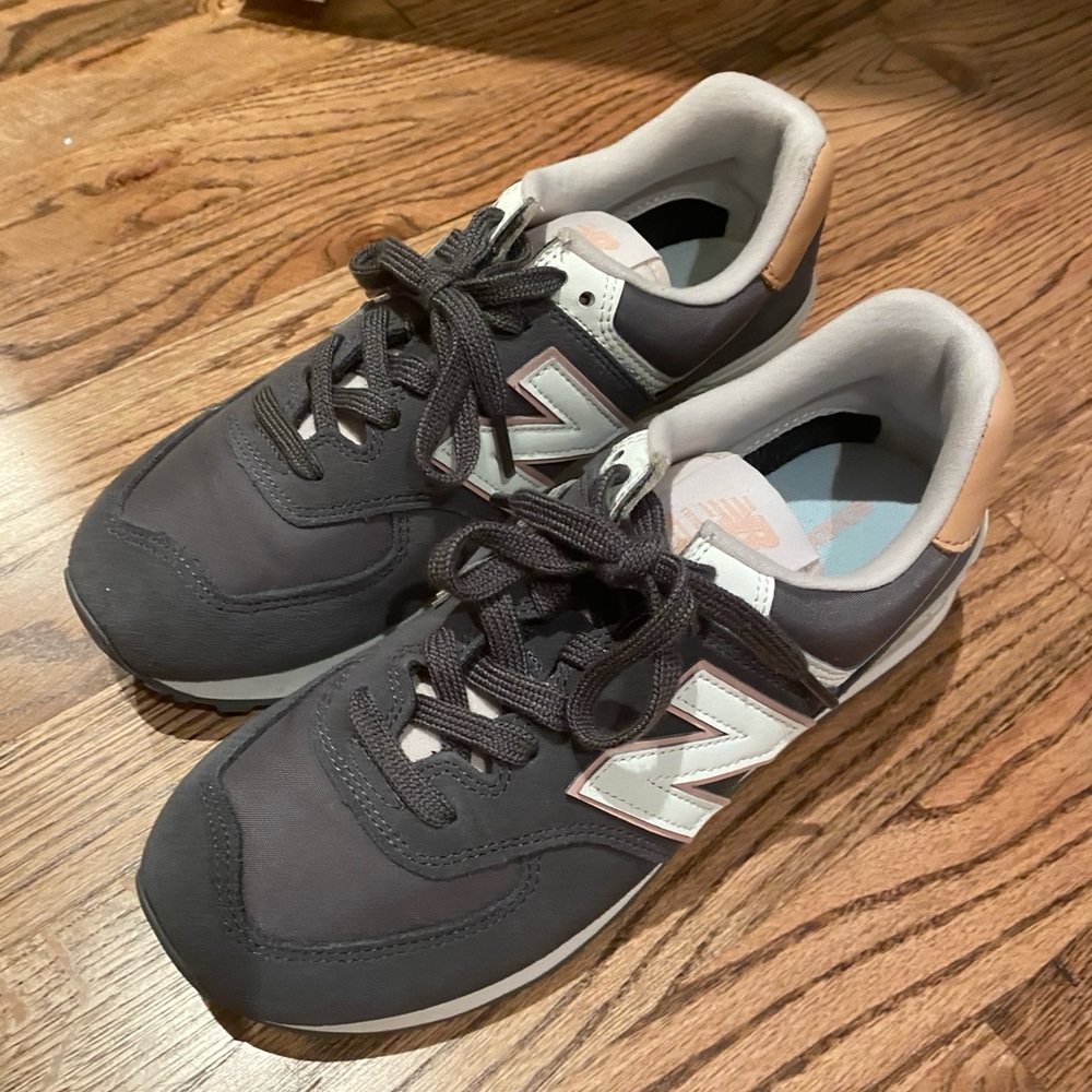 NWOT New Balance Sneakers